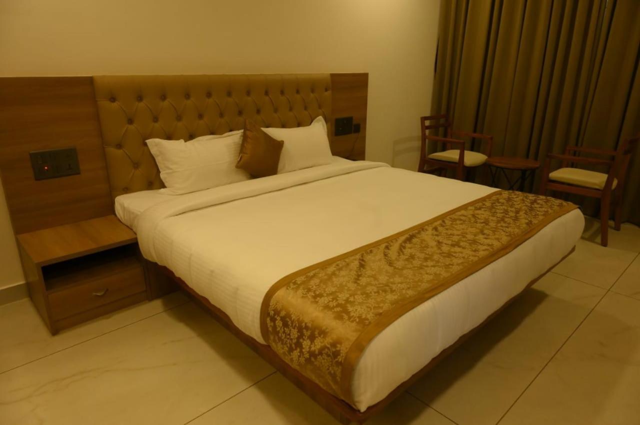 Shrreyas Inn Boarding & Lodging Kundapura Buitenkant foto